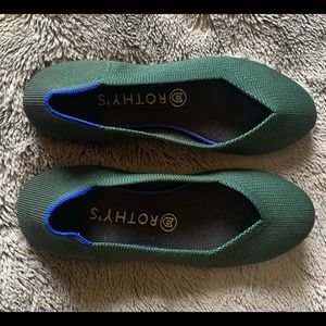 Retired color alert 🚨, Green Rothy’s